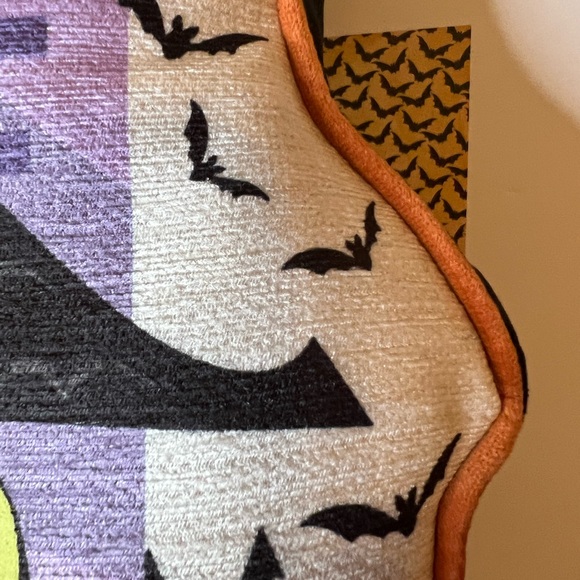 Tall Halloween Glow in the Dark Haunted House Pillow Cushion Ghosts Bats Windows - Picture 6 of 15